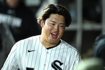 「こんな助っ人外国人来たら発狂する」村上宗隆が“２打席連続HR”でリーグ単独首位17本塁打！「三冠王モードに突入してきたか!?」と歓喜の声続出