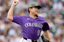 「ふさわしい人間が勝ち取った」菅野智之の日米150勝を指揮官が祝福！ 36歳右腕は「次の151勝目へ」と前を向く