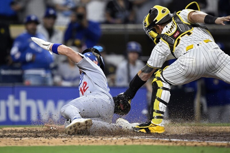 「大きな勝利だ」９回に決勝点、ドジャースが宿敵パドレスに劇的勝利「ミラーに黒星をつけたぞ」「プレーオフのような雰囲気だった」