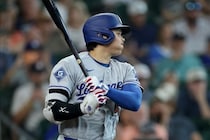 “投打リアル二刀流”大谷翔平が初球先頭打者ホームラン！ 約１か月ぶりに「先発投手兼１番・DH」で８号ソロ