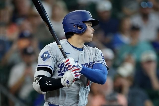 “投打リアル二刀流”大谷翔平が初球先頭打者ホームラン！ 約１か月ぶりに「先発投手兼１番・DH」で８号ソロ