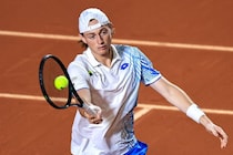 予選勝ち上がりの22歳ブセが「ハンブルク・オープン」制覇！ペルー人選手として19年ぶりのツアー優勝を飾る＜SMASH＞