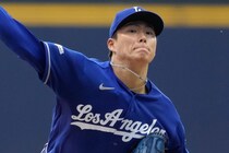 山本由伸が７回１失点　４勝目の権利を持って降板　ドジャースは５対１とリード