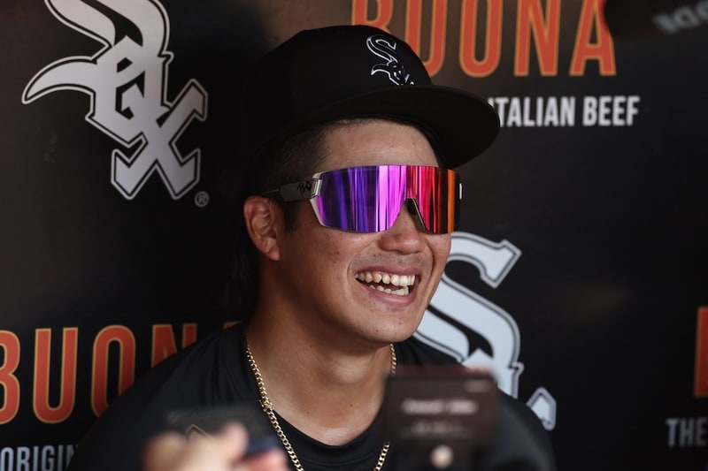 まるでイチローだ！ 西田陸浮、レーザービームで得点阻止する“神プレー”に本拠地興奮！ ９番・右翼でメジャーデビュー