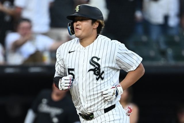 村上宗隆が19号２ラン！ ツインズ戦の８回に同点弾をライトスタンドに叩き込む