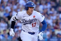 大谷翔平が死球→５回の代打交代に反響続々「予防的措置か」「心配だ」翌日に先発予定