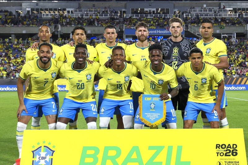 あまりにも“不確定要素”が多いブラジル代表の現状――ネイマール選出による「狂騒曲」とアンチェロッティ監督が抱える「光と影」【北中米W杯 現地発コラム】