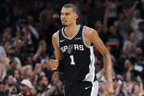 【NBA】崖っぷちのスパーズが最大28点差の大勝！王者サンダーを封じ込め、ウエスト決勝の決着は最終第７戦へ＜DUNKSHOOT＞