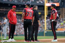 村上宗隆に悲劇…右ハムストリング痛め途中交代→Wソックス指揮官「数週間はかかるだろう」「MRI検査を受ける」離脱避けられず