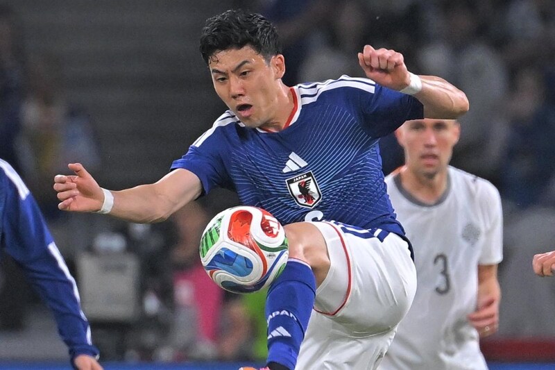 「グッドニュースだ」遠藤航、約３か月半ぶりにピッチへ　リバプール公式の“復帰アナウンス”に地元ファン歓喜「エンドウ、おかえり」「われらがヒーロー」