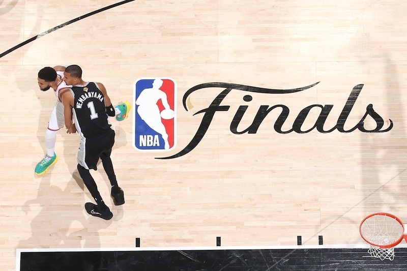【NBAファイナル】スパーズが前半を終えて55－48と７点リード！ウェンバンヤマ９得点、ブランソンはケガに見舞われながら11得点＜DUNKSHOOT＞