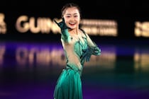 17歳フィギュア日本女子が全身黒レザーで印象ガラリ！ ジュニア無敗女王のクールな雰囲気に喝采「めっちゃ似合います」