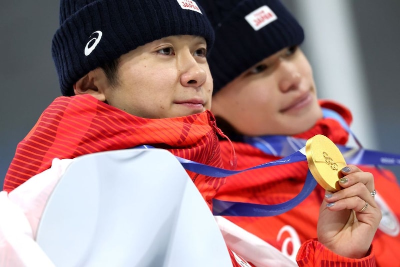 「えーーっ！！」「マジかー」五輪スノボ金メダリストから届いた“嬉しい一報”にファン喝采！「涙が止まらない」