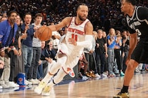 【NBAファイナル】ニックスが29点差をひっくり返し大逆転勝利！アヌノビーが劇的弾、シリーズ３勝１敗で53年ぶりの優勝へ王手＜DUNKSHOOT＞