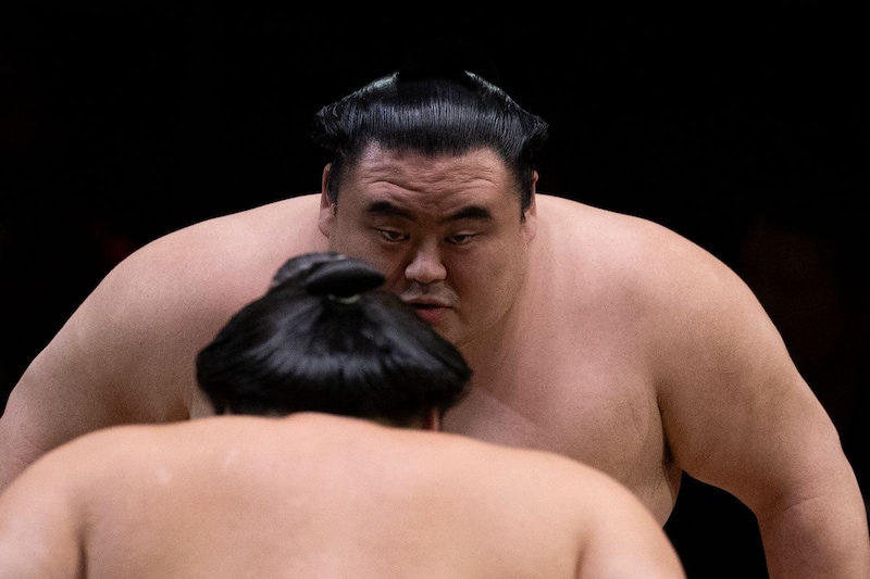 「さすがに可愛すぎますって」大相撲パリ公演前の隆の勝、クロワッサンを頬張る“もぐもぐショット”に反響「秒で癒された」「何個食べたんだ」