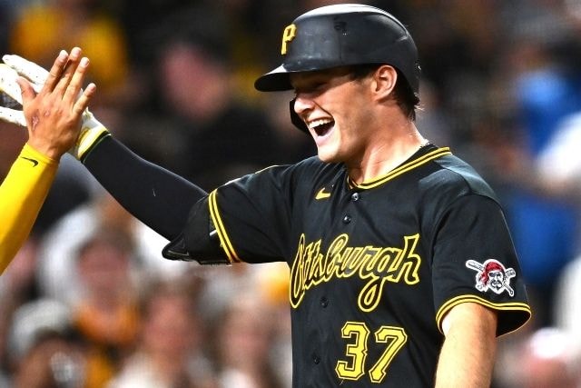 大谷翔平から場外メジャー初HR！  逆転３ランも放ったパイレーツ25歳はひたすら感謝「ありがとうピッツバーグ。素晴らしい夜だ」