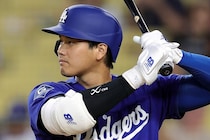 「何だこの打ち方www」大谷翔平が２戦連発13号、体勢崩しながらの驚愕弾にファン唖然「意味不明ホームランきたぁあああ」