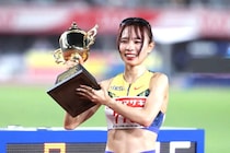 「ラストの追い上げエグすぎ」女子5000mで衝撃の大逆転優勝　地元・愛知出身26歳ランナーの激走に喝采「感極まった表情が美しい」【日本選手権】