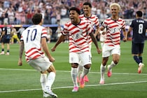 「最高の試合だ」アメリカ、パラグアイに４-１大勝「攻撃も守備も驚異的」開催国が大熱狂「ポチェティーノ監督は何かを成し遂げるかもしれない」【W杯】