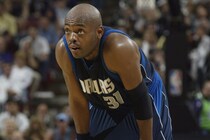 低迷球団から強豪へ―—ヴァン・エクセルが“息を吹き返した”2002年のトレードを回想「『リーグに戻ったんだな』って感じだった」＜DUNKSHOOT＞