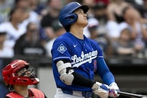 大谷翔平が先頭打者ホームラン！　試合開始２球目をライトスタンドに叩き込む
