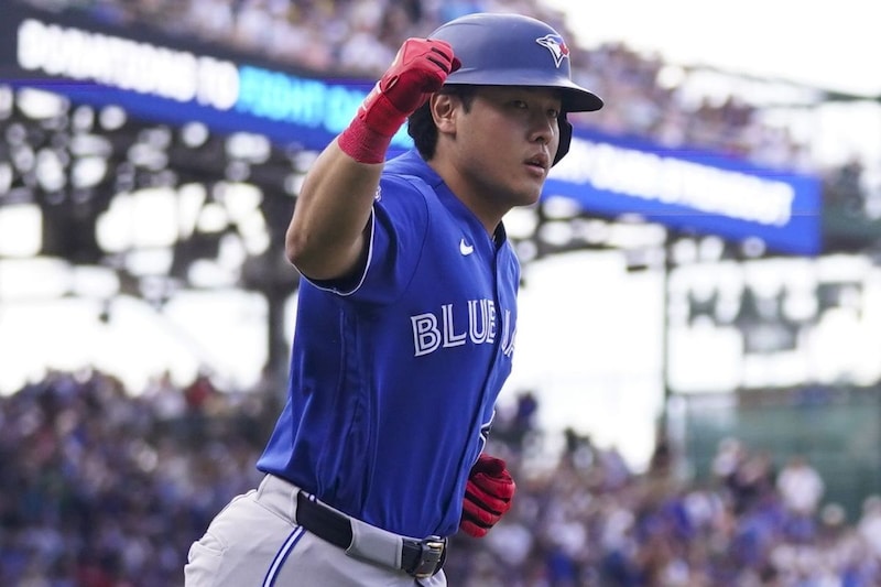 「打った瞬間にわかる確定弾」岡本和真が2試合連続17号同点ソロ「チームの生命線」「20本見えてきたな」大絶賛の声