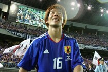 「え？びっくりした！」ドイツ大会から20年…NHKに突如映った元W杯戦士の“現在の肩書”に視聴者衝撃「知らなかったわ」「何してるかと思ったら…」