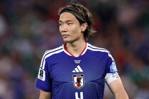 日本代表、スウェーデン相手に前半０-０　CB板倉滉が「筋肉系の違和感」で途中交代　中村敬斗が惜しいシュート【W杯】