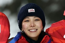 「めっちゃ美人さん」高梨沙羅が公開した“顔面ドアップ”の近影に絶賛の声「いつの間にか綺麗な大人の女性に…」