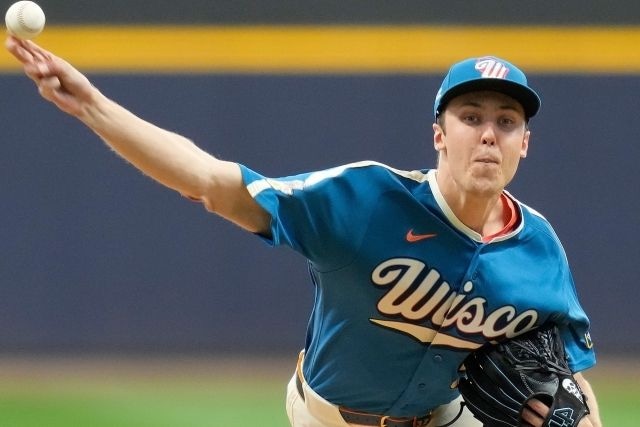 24歳“先発速球王”が驚異の169.8キロ！　MLB公式絶賛「またしても歴史的な偉業を達成した」