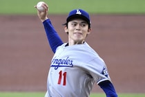 佐々木朗希、“痛恨３ラン被弾＆６与四死球”で無念の５回途中降板...３失点、被安打３、２奪三振で今季４勝目ならず