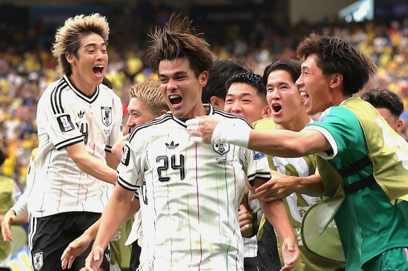 「世界から敬意を集めた」日本代表、ブラジルに敗戦も各国ファン拍手喝采「かけがえのない瞬間を与えてくれた」名物記者の投稿が大反響「胸を張るべきだ」【W杯】