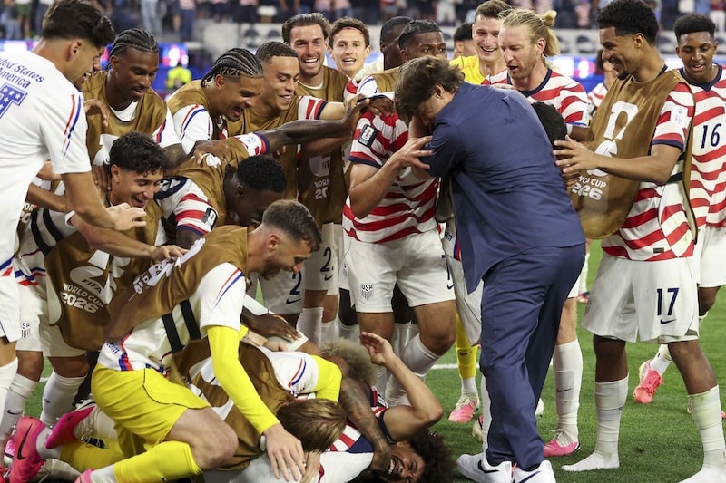 「サッカー人気は苦戦」を覆す異例事態！ W杯米国戦チケットが約20万円に大高騰　スタジアム史上３位の歴史的プレミア化へ【W杯】