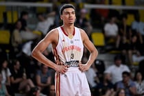 ウェンバンヤマの弟オスカーがフランス２部クラブとプロ契約！ 目標はNBA入り「そのことばかり考えている」＜DUNKSHOOT＞