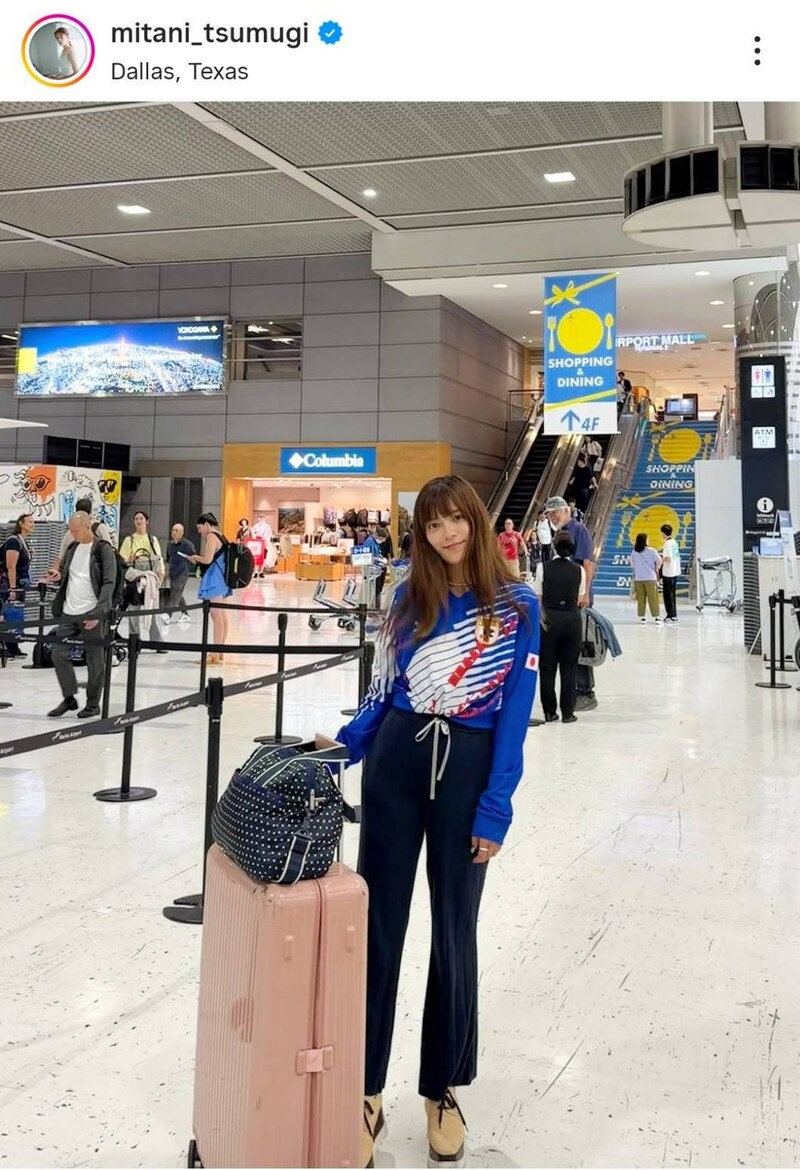 テレ朝女性アナがプライベートでW杯チュニジア戦を現地観戦　ドーハ世代に刺さる“レトロな一着”に視線「モデルみたい」