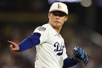MVP男も脱帽「球界最高の投手の一人」「本当に特別だ」山本由伸の快投をフリーマンが大絶賛「球速に制球力、すべてが機能していた」