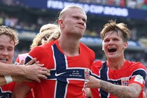 ハーランド異次元２発！ ノルウェーがブラジル撃破でベスト８へ　怪物エースの決定力、GKニーランの好守光る　セレソンはネイマールのPKで１点返すも及ばず【W杯】