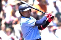 メジャー初の満塁弾の岡本和真、２つの球団記録達成を地元メディア報告「21本塁打はルーキーシーズンで…」