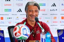 アルゼンチン戦前日、スイス監督に日本のサッカーファン既視感　後輩芸人も認める元スッキリキャスターに激似「会ったら挨拶しちゃいそうです」【W杯】