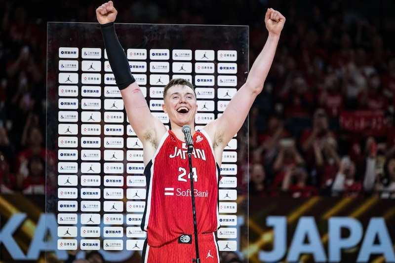 日本代表の攻守の要、ホーキンソンがＷ杯アジア１次予選のMVPに選出！ベスト５にＢリーグから３人が名を連ねる＜DUNKSHOOT＞