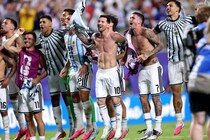 「マルビナスのために」アルゼンチン代表の“応援歌”が物議　イングランドとの準決勝直前にフォークランド諸島の歌詞が波紋【W杯】