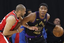 八村塁はLA２球団でプレーする71人目の選手に。過去にレイカーズ、クリッパーズで活躍した名選手は？＜DUNKSHOOT＞