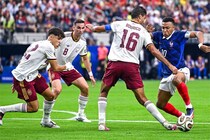 「特別なチームが個の集団を打ち破った」 “悠々と”W杯決勝進出のスペインを各国メディアが絶賛！ フランスは「４枚看板が最悪のタイミングで沈黙」