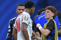 世界が騒然としたイングランド10番の“平手打ち”　 英紙が理由を説明「アルゼンチンが同点ゴールを決めた際に…」【W杯】