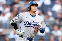 左膝に不安抱える大谷翔平の“全力疾走”は見たくない…LA記者ヒヤリ「無理に曲げていた」「眠れなくなりそうだ」