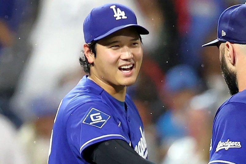 両足で大谷翔平の右ひじを…ド軍同僚の“愚行”に「本当に許せない」と日本人激怒「なにしとんねん...」「え？それはあかんやろ」