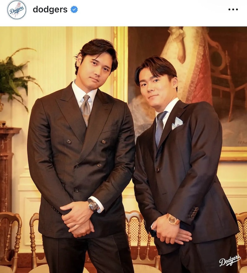 「オーラ半端ないな」大谷翔平&山本由伸、ビシッと決めた黒スーツ姿のツーショット「絶妙なチョケ具合」「男前すぎる!」反響コメント殺到