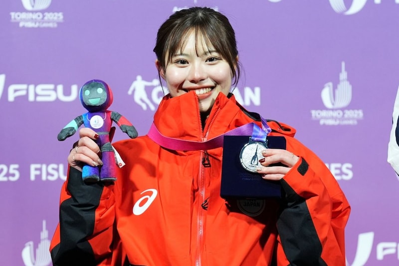 「わーー！！」五輪モーグル女子が雰囲気ガラリなイメチェン！ ゆるふわブラウン色に喝采「完全にモデル」「どこのべっぴんさん!?」
