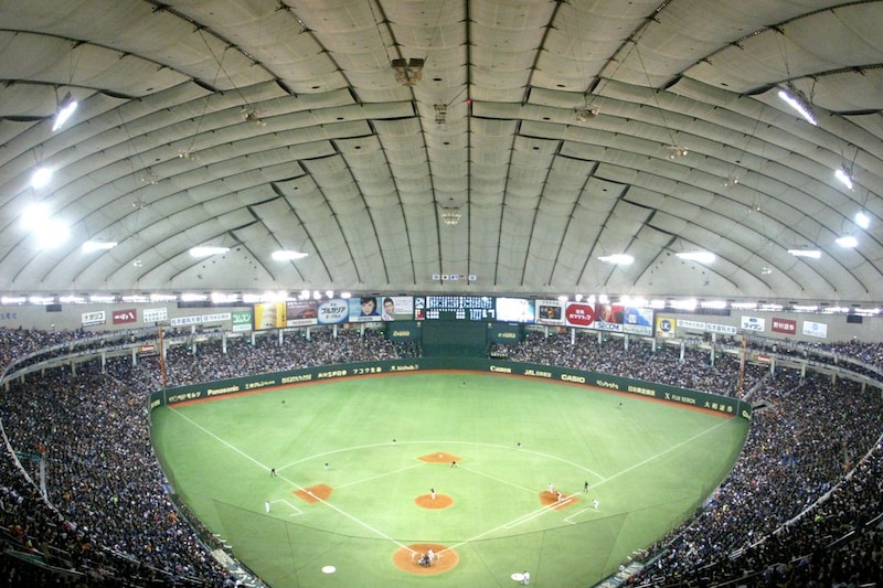 「爆美女じゃん！！」プロ野球オールスターにいた人気モデル　燕党ユニでの観戦に驚きの声「凄くいい席」「エキサイトシートですか」
