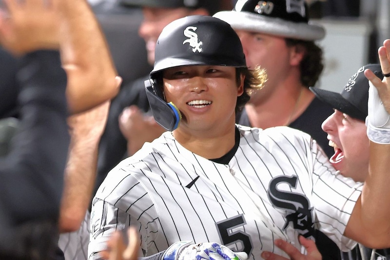 村上宗隆が24号…同僚が語る好循環「本当に楽しい」バルガス&モンゴメリーとの“トリオ弾”は今季5回目、1シーズン記録としてはMLB史上2例目